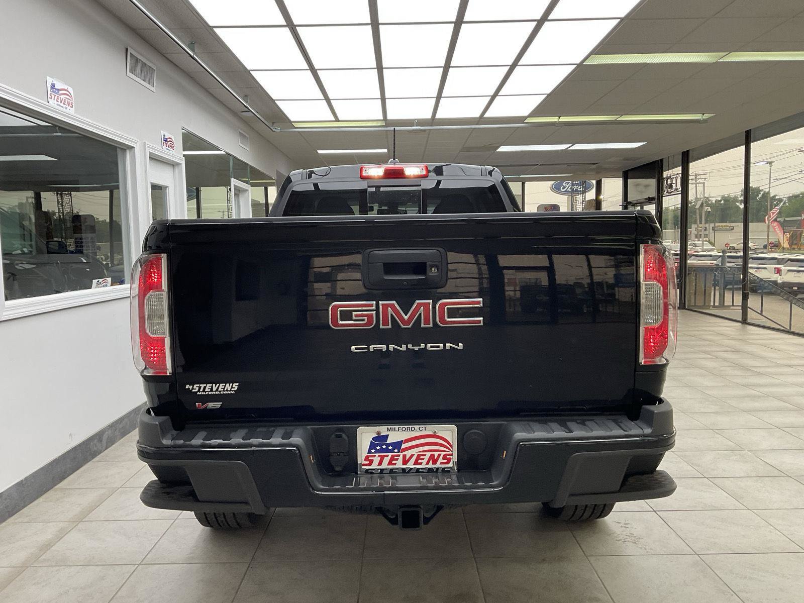Used 2022 GMC Canyon Elevation w/ Elevation Premium Package AWD/4WD image 6