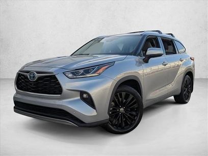 Certified 2022 Toyota Highlander Platinum