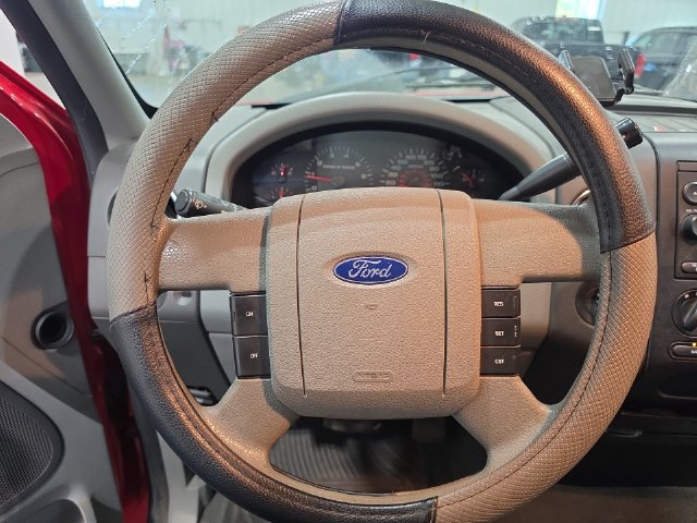 Used 2006 Ford F150 XLT AWD/4WD image 12