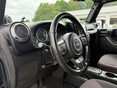 Used 2014 Jeep Wrangler Sport w/ Quick Order Package 24S AWD/4WD image 17