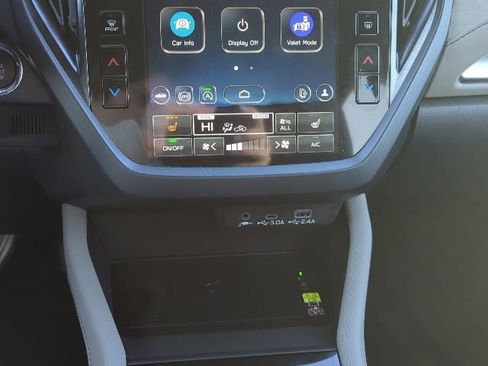 Used 2025 Subaru Forester Premium image 8