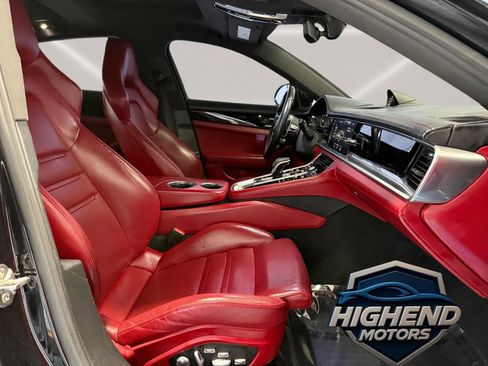 Used 2018 Porsche Panamera 4S image 25