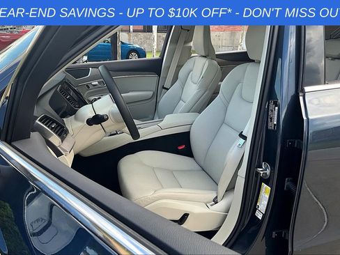 Used 2025 Volvo XC90 B6 Plus w/ Protection Package Premier image 37