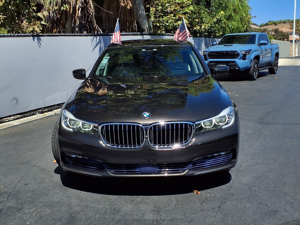 Used 2016 BMW 740i RWD image 2
