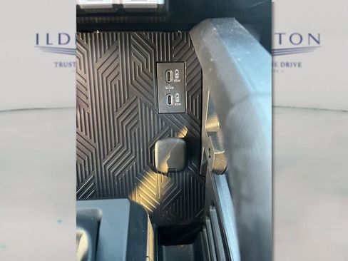 Used 2025 Toyota 4Runner SR5 image 29