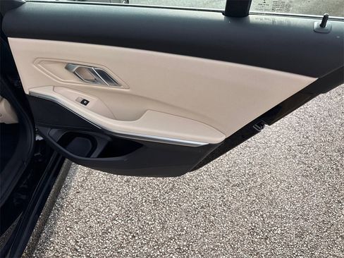 Used 2020 BMW 330i Sedan w/ Driving Assistance Package image 16