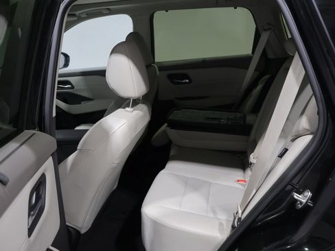 Used 2025 Nissan Rogue SV w/ SV Premium Package AWD/4WD image 19