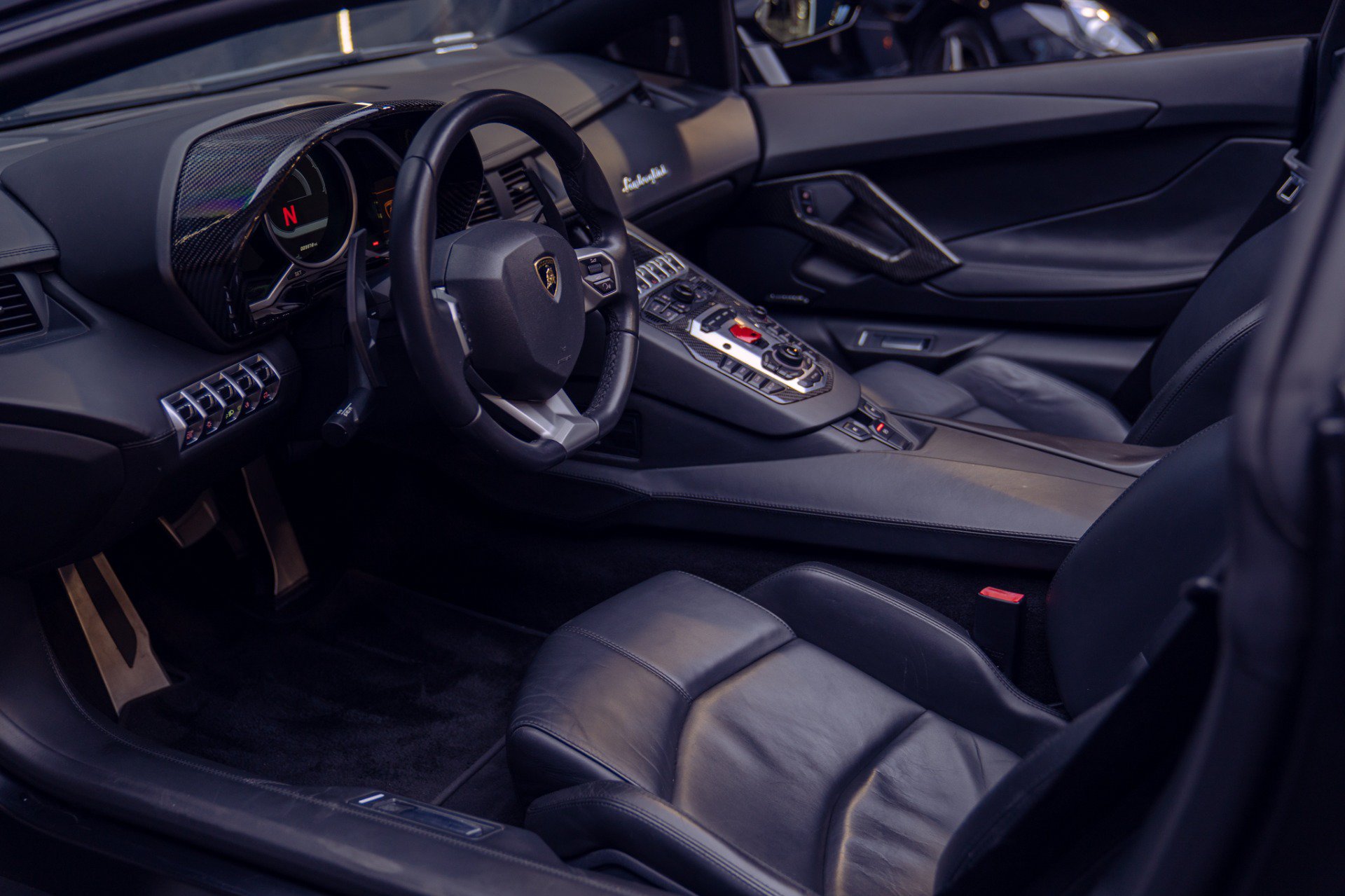 Used 2014 Lamborghini Aventador LP 700-4 AWD/4WD image 2