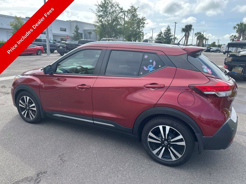 Used 2020 Nissan Kicks SR w/ SR Premium Package FWD image 7