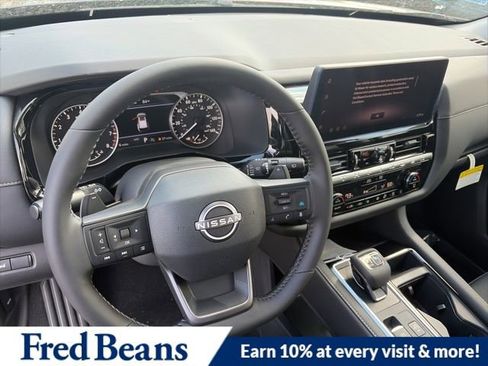 New 2026 Nissan Pathfinder SV image 9