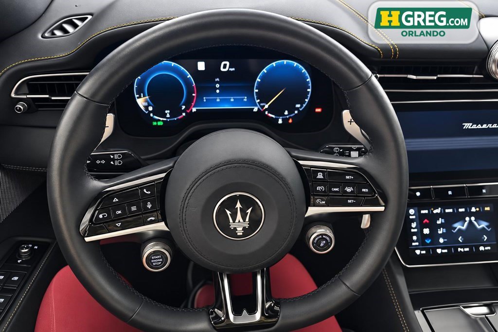 Used 2023 Maserati Grecale Modena AWD/4WD image 13