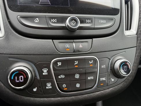 Used 2024 Chevrolet Malibu LT FWD image 33