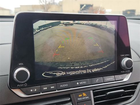 Used 2025 Nissan Altima 2.5 S image 18