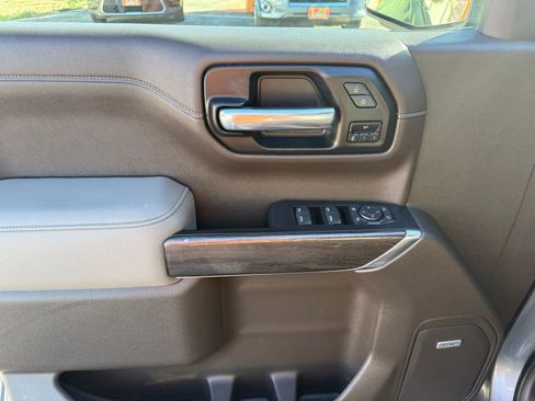 Used 2020 Chevrolet Silverado 1500 LTZ w/ LTZ Texas Edition image 9