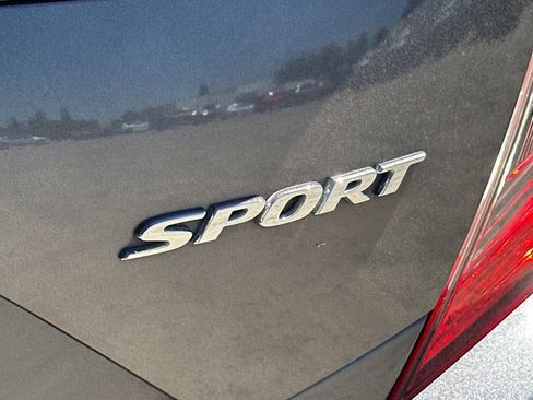 Used 2020 Honda Civic Sport image 25