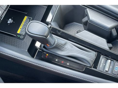 Certified 2025 Honda Accord Touring image 31