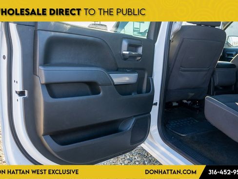 Used 2018 Chevrolet Camaro LT image 16