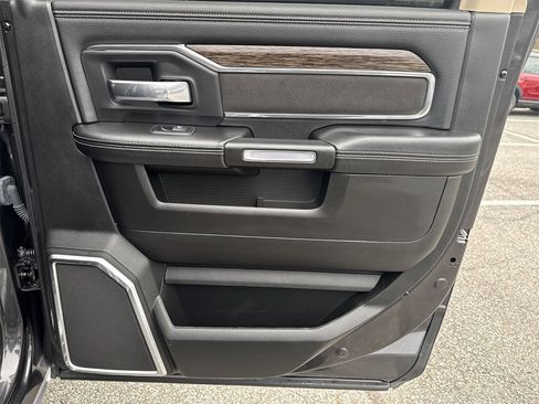 Used 2019 RAM 2500 Laramie image 18