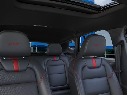 New 2026 Chevrolet Trax RS w/ Sunroof Package FWD image 24