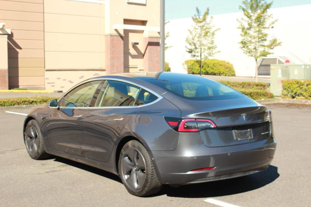 Used 2019 Tesla Model 3 Long Range AWD/4WD image 5
