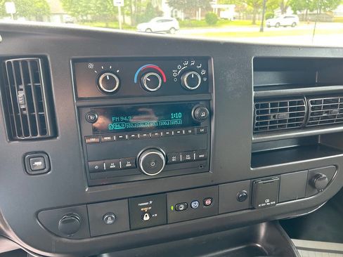 Used 2019 Chevrolet Express 2500 w/ Driver Convenience Package RWD image 23