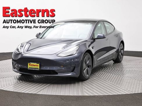 Used 2021 Tesla Model 3 Long Range image 1
