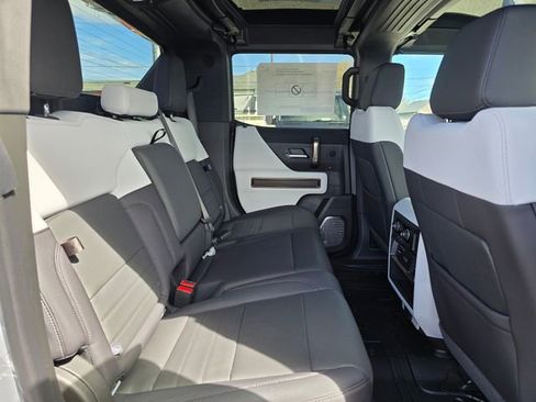 New 2025 GMC Hummer EV 2X AWD/4WD image 12