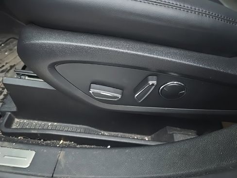 Used 2022 Lincoln Nautilus Reserve w/ Equipment Group 201A image 8