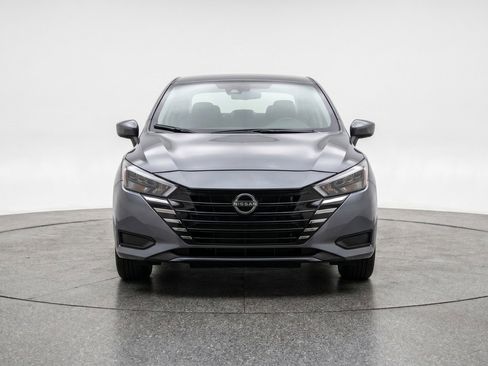 Used 2025 Nissan Versa SV FWD image 2