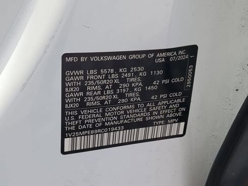 Certified 2024 Volkswagen ID.4 S RWD image 37