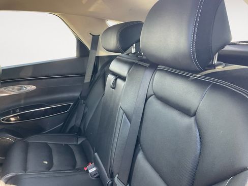 Used 2025 Genesis GV70 2.5T image 29