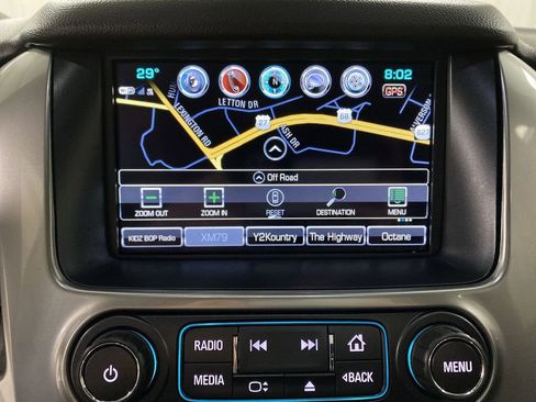 Used 2018 Chevrolet Suburban LT AWD/4WD image 19