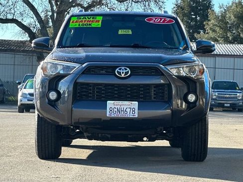 Used 2017 Toyota 4Runner SR5 Premium image 12