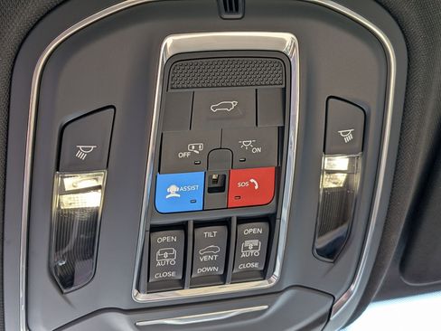New 2026 Jeep Grand Cherokee Limited w/ Limited Altitude Package RWD image 23