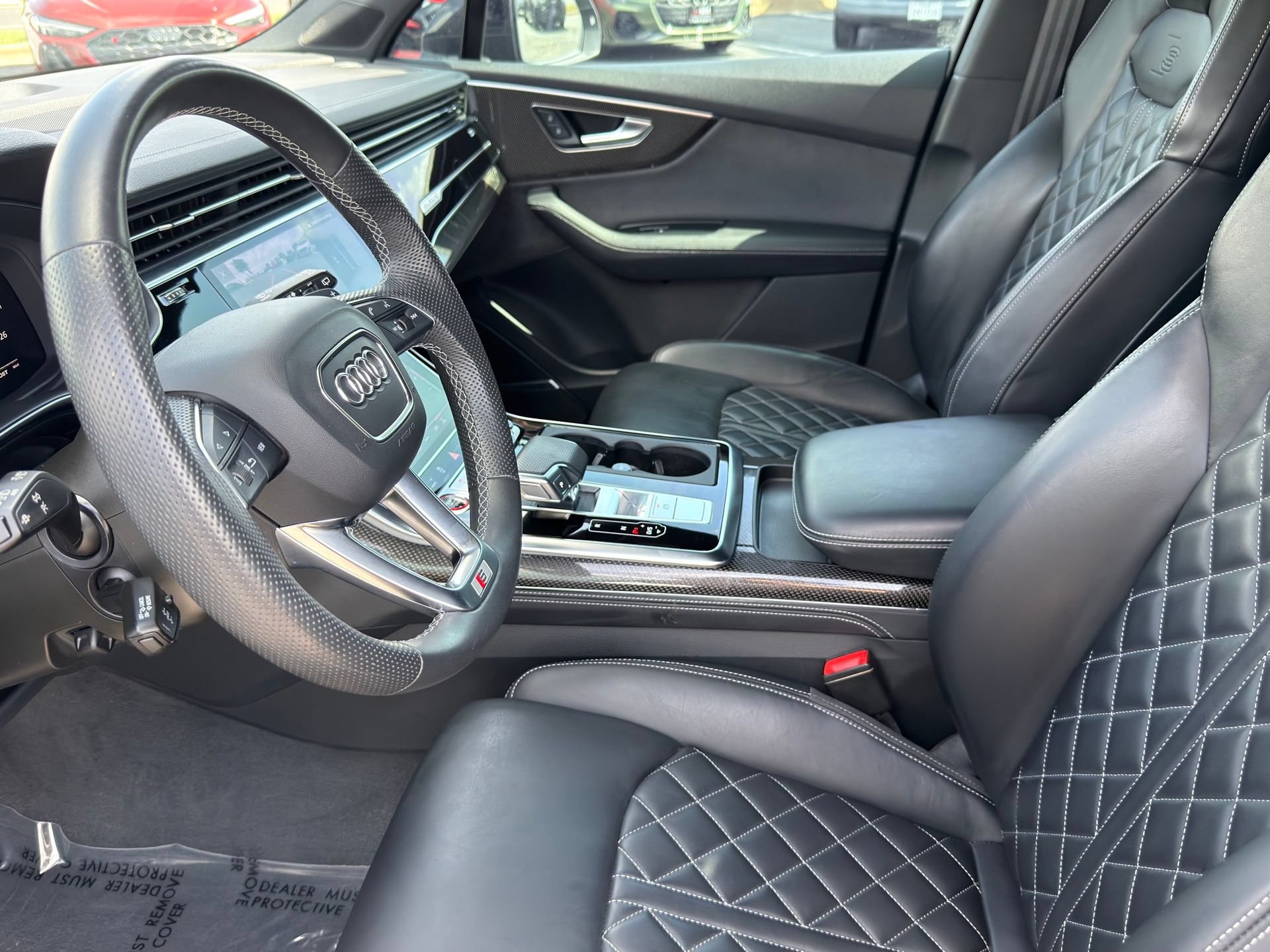 Certified 2024 Audi SQ7 Premium Plus w/ Carbon Package AWD/4WD image 11