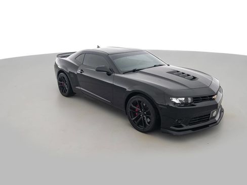 Used 2015 Chevrolet Camaro SS w/ SS Performance Package image 3