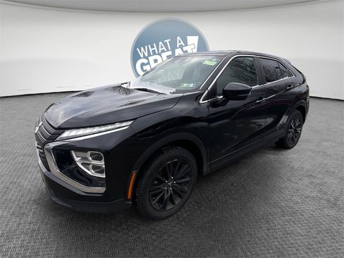Used 2023 Mitsubishi Eclipse Cross LE image 8