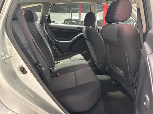 Used 2005 Pontiac Vibe w/ Power Group Value Package FWD image 19