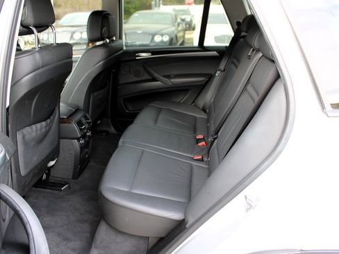 Used 2012 BMW X5 xDrive35d image 17
