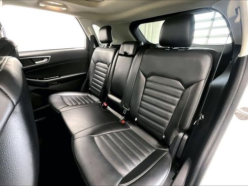 Used 2017 Ford Edge SEL w/ Equipment Group 201A AWD/4WD image 27