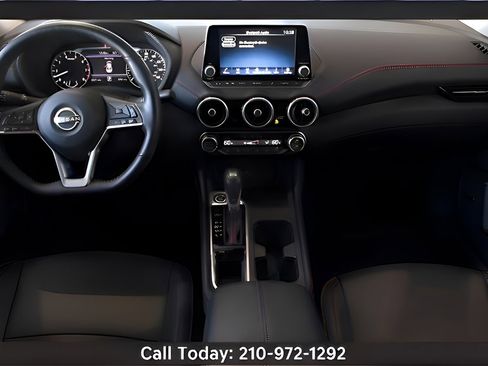 Used 2025 Nissan Sentra SR w/ SR Premium Package image 17