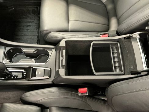 Certified 2025 Subaru Ascent Bronze Edition AWD/4WD image 15