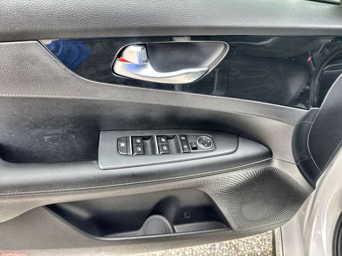 Used 2023 Kia Forte GT-Line FWD image 15