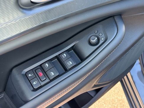 New 2025 Jeep Grand Cherokee Laredo X w/ Luxury Tech Group I image 16