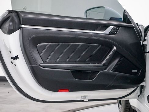 Used 2022 Porsche 911 Turbo S image 29