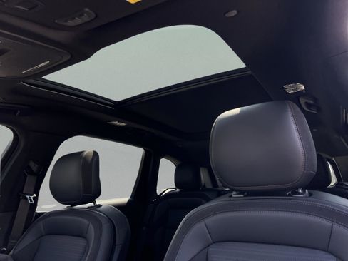 New 2025 Lincoln Nautilus Reserve w/ Jet Appearance Package image 28