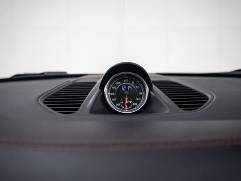 Used 2018 Porsche 911 Carrera GTS RWD image 21