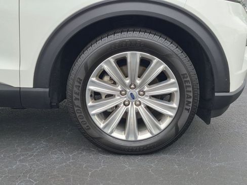 Used 2022 Ford Explorer Limited w/ Equipment Group 301A RWD image 23