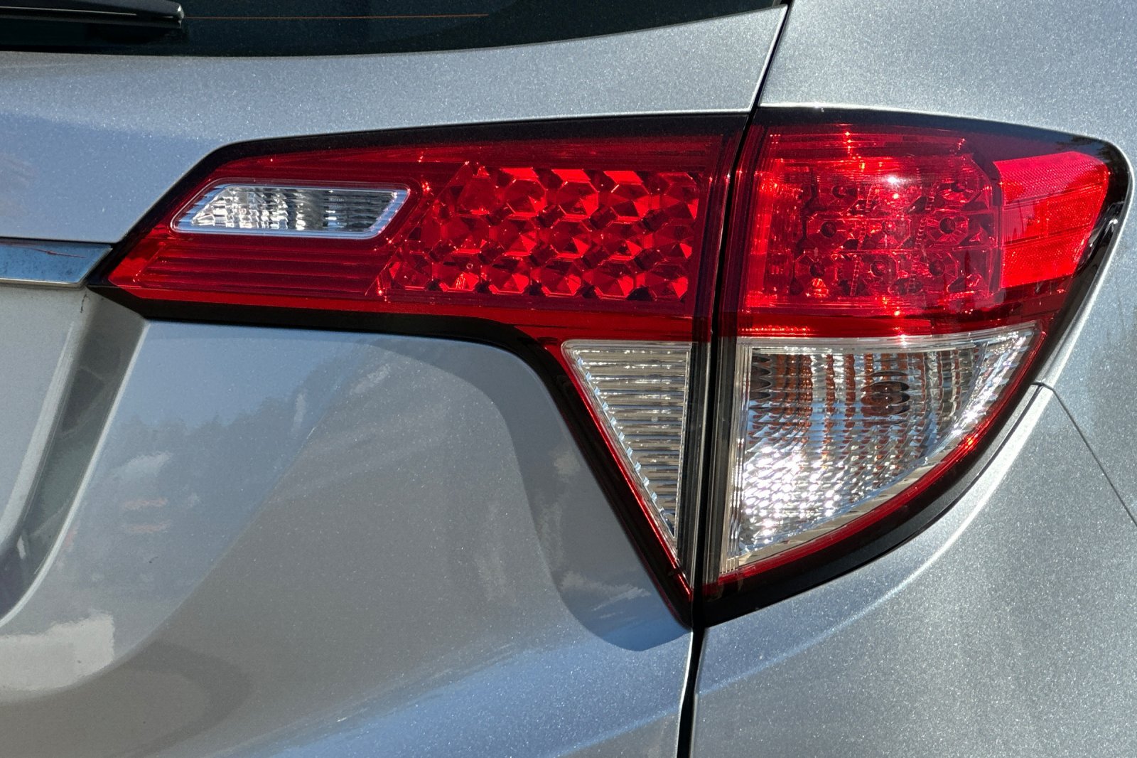 Used 2020 Honda HR-V LX image 29