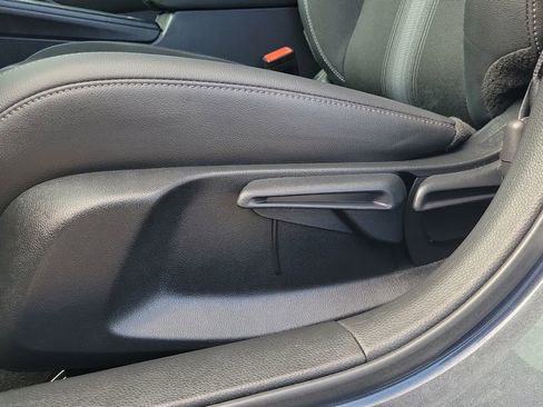 Used 2024 Honda Civic Sport image 17